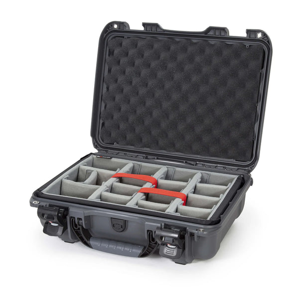 Nanuk 923 Case with Padded Divider (Graphite)