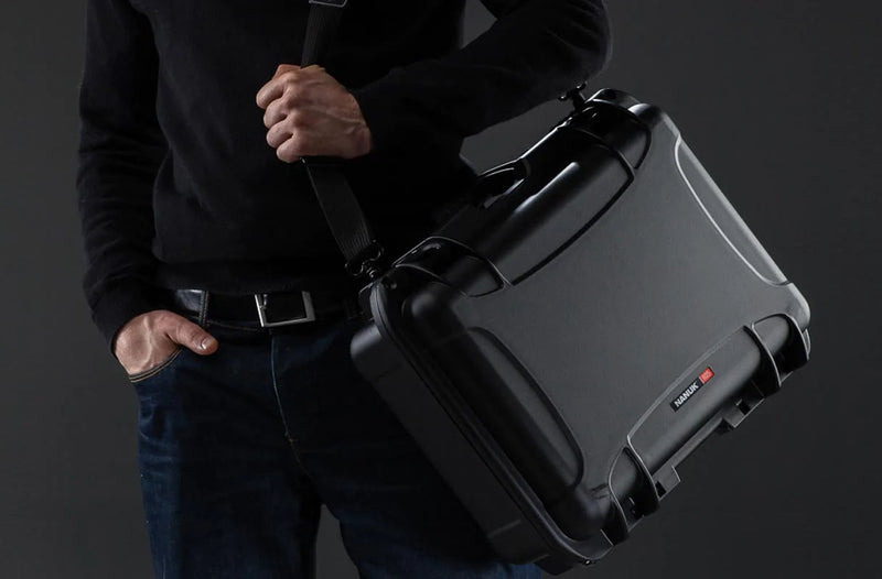 Nanuk 925 Case with Padded Divider (Black)